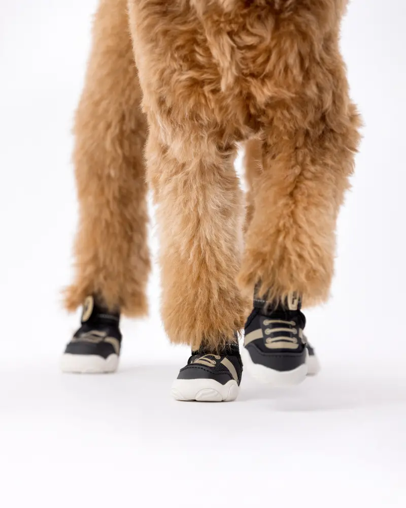 The Kai - Protective Footwear For Dogs In Black Or Pink 1