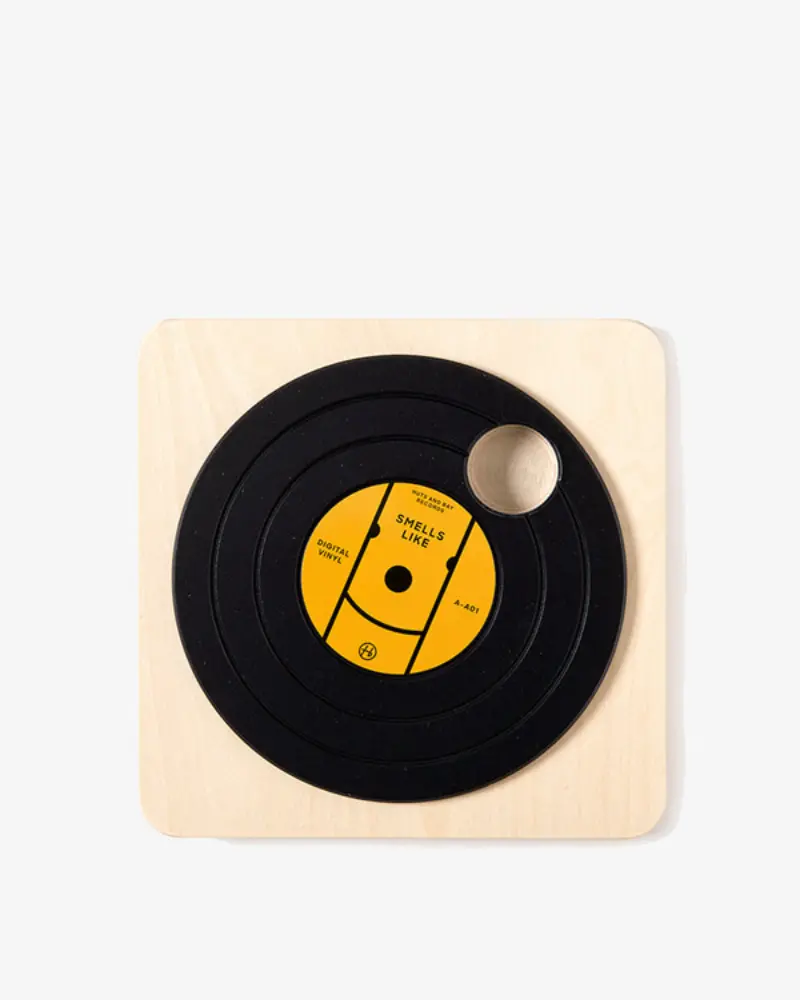 Dog Turntable Treat Puzzle Game 1