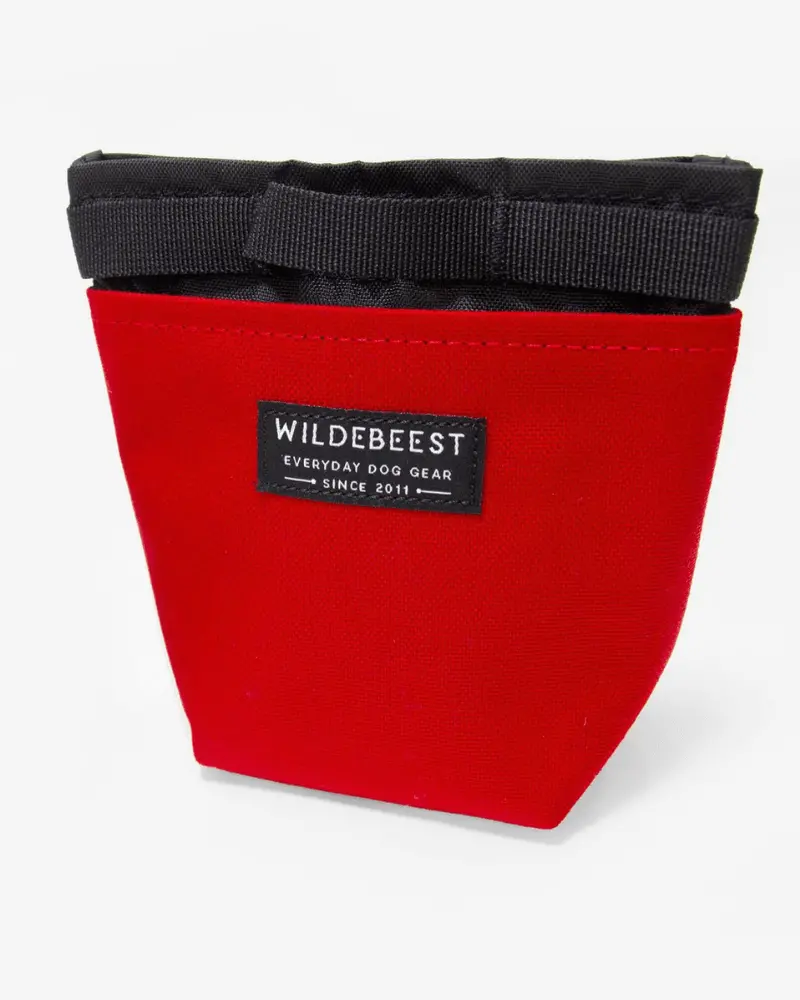 Alamo Dog Treat Pouch In Red 1