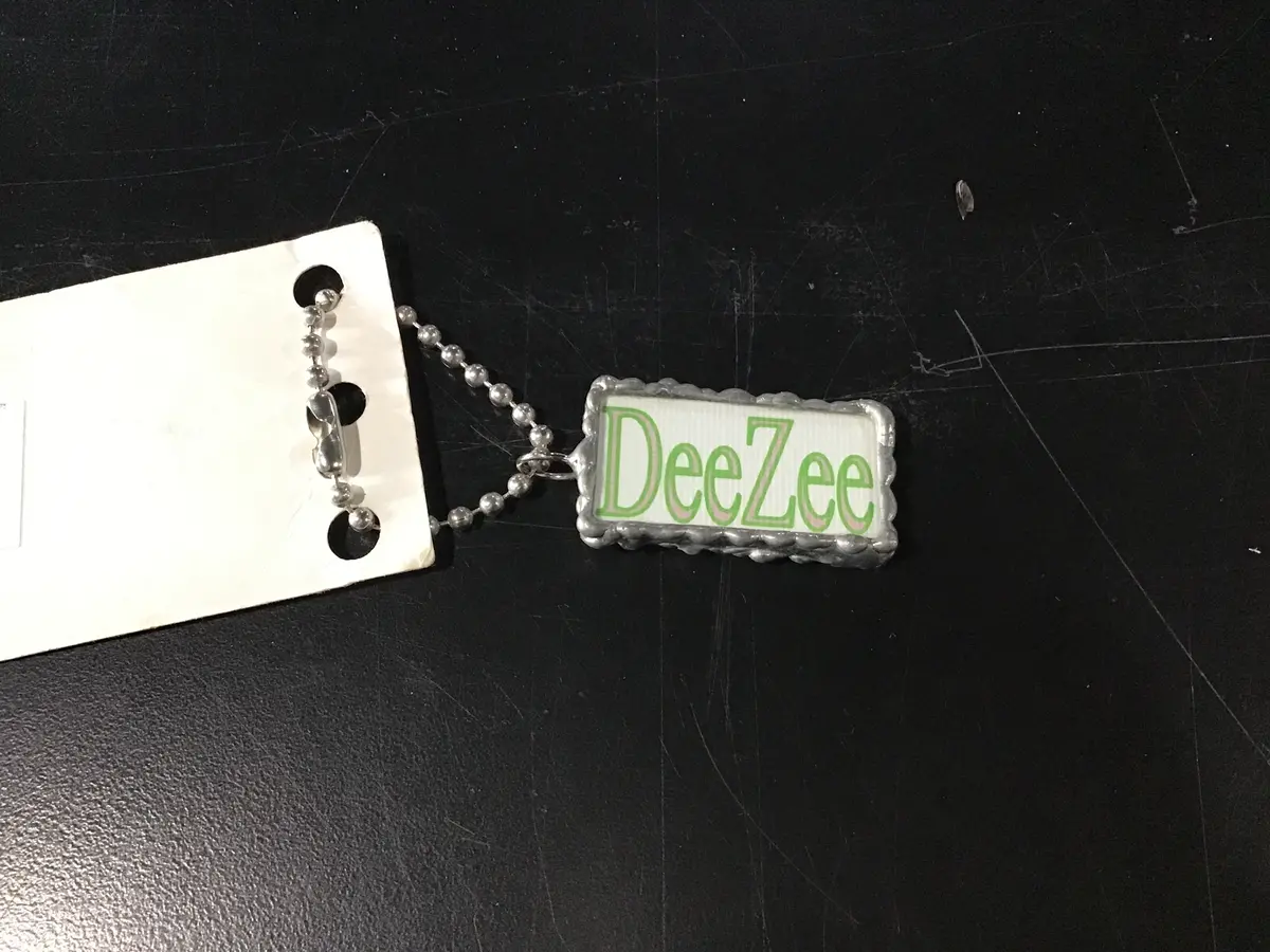 Delta Zeta Go Greek Keychain - Discontinued 1