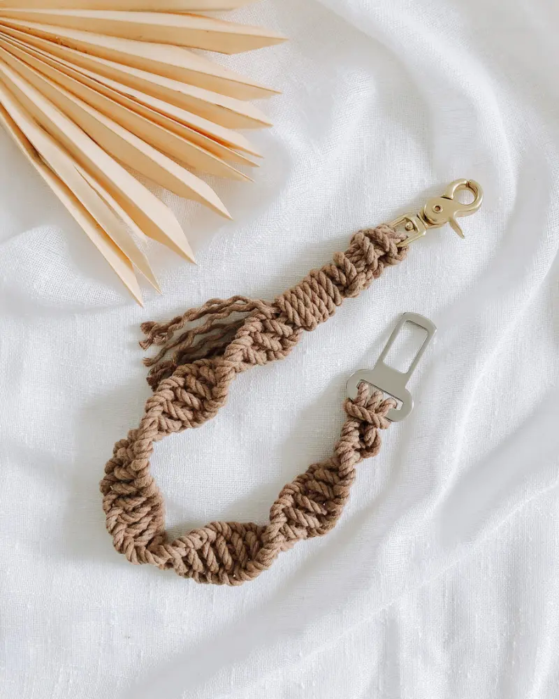Macrame Seat Belt Dog Restraint In Brown (Made In The Usa) 1