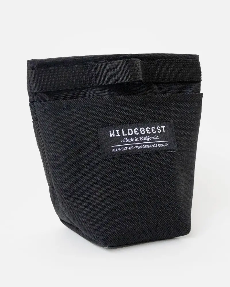 Alamo Dog Treat Pouch In Black 1