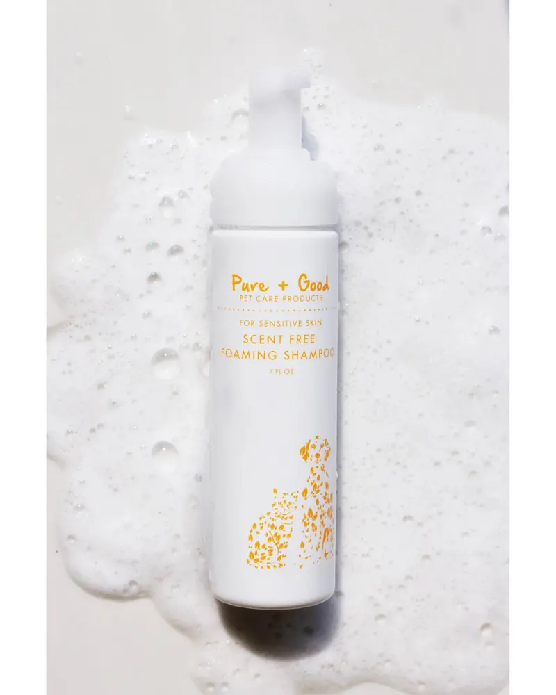 Scent Free Foaming Shampoo For Dogs & Cats 1