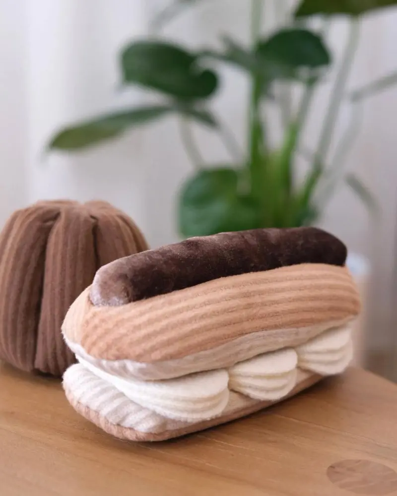Eclair Enrichment Dog Toy 1