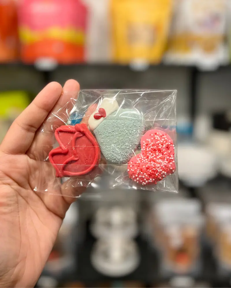 Hugs & Kisses Pb & Honey Dog Treat Trio 1