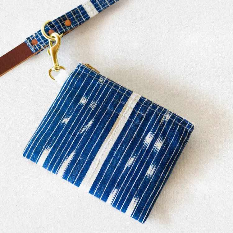 Billy Wolf | Indigo Ocean Leash Bag 1
