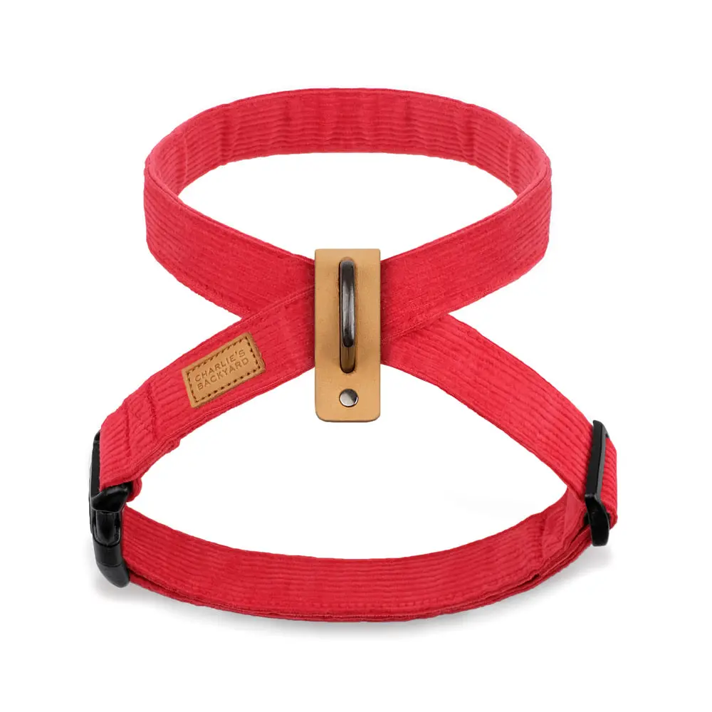 Charlie's Backyard | Field X-Harness In Red 1