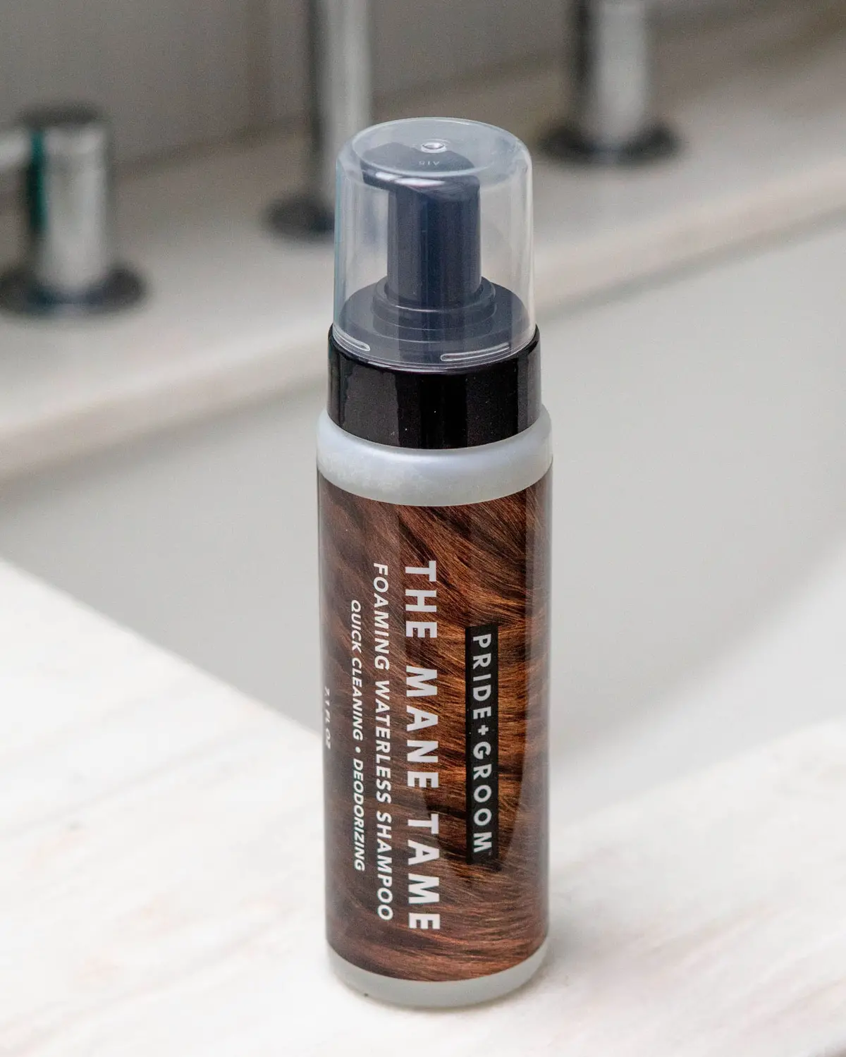 The Mane Tame Waterless Foam Shampoo For Dogs & Cats 1