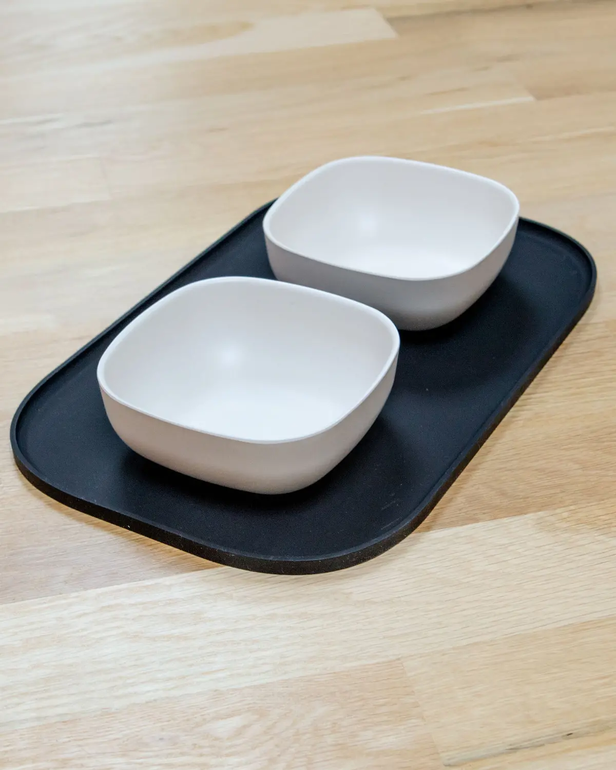 Basic Placemat In Coal Black 1