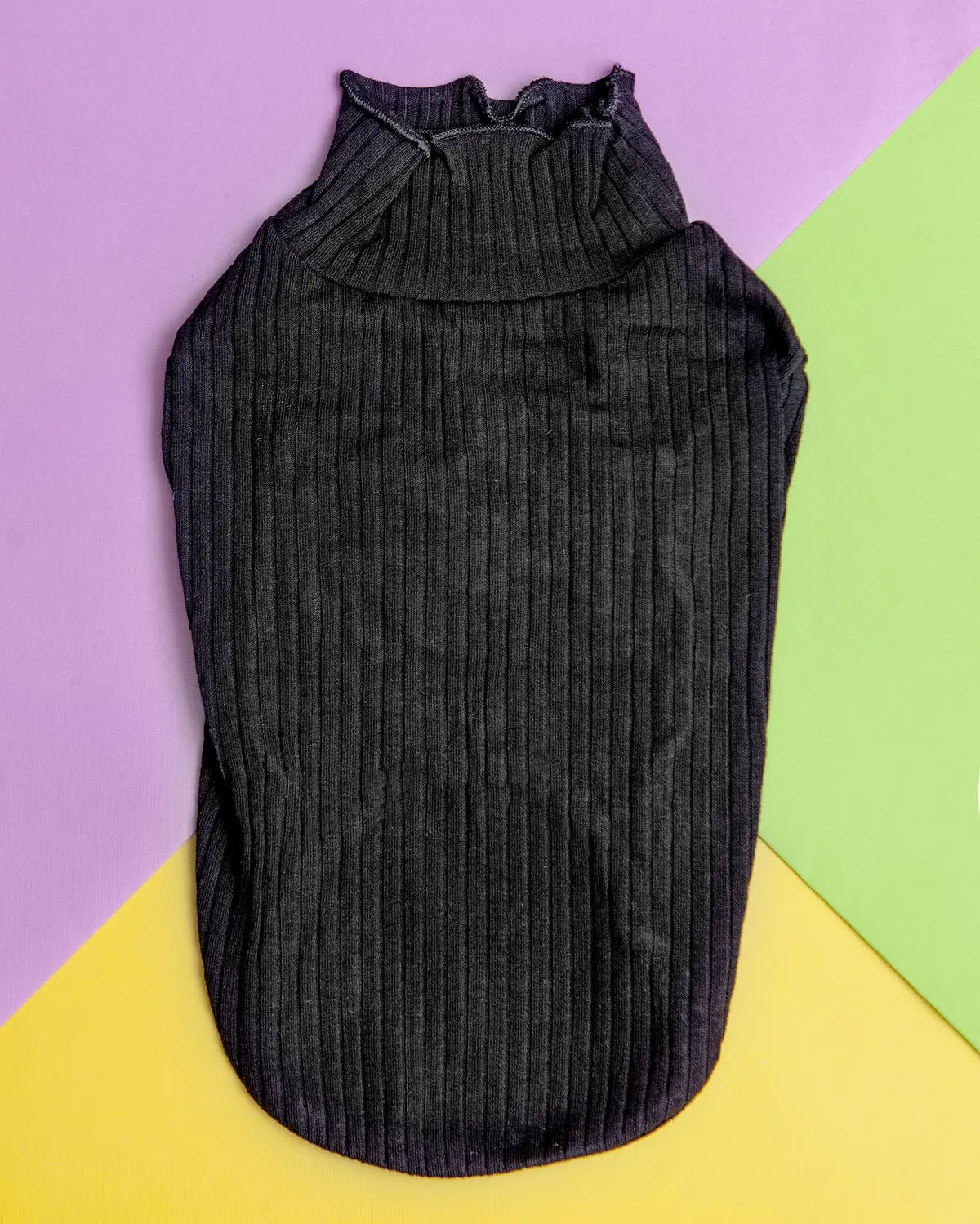 Ruffle Cuff Ribbed Dog Turtleneck In Black 1