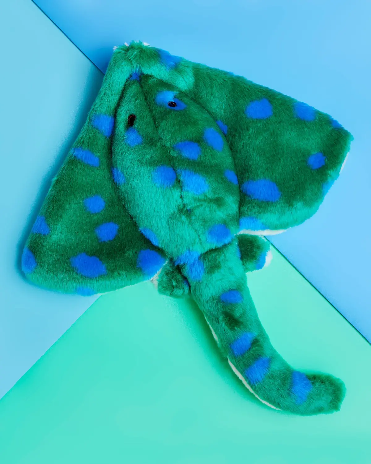 Gordon Stingray Plush Dog Toy 1
