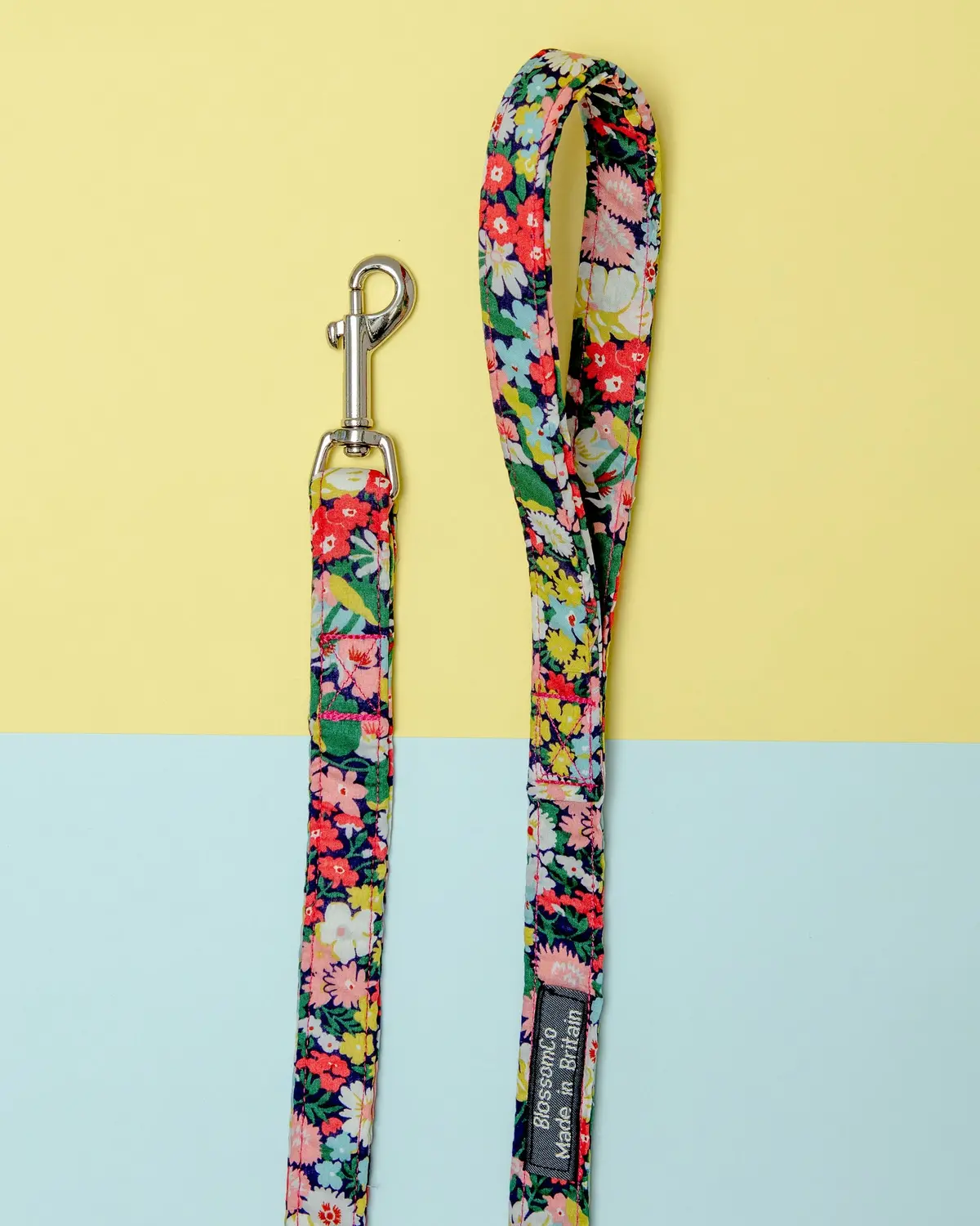 Liberty Print Thorpe Dog Leash 1