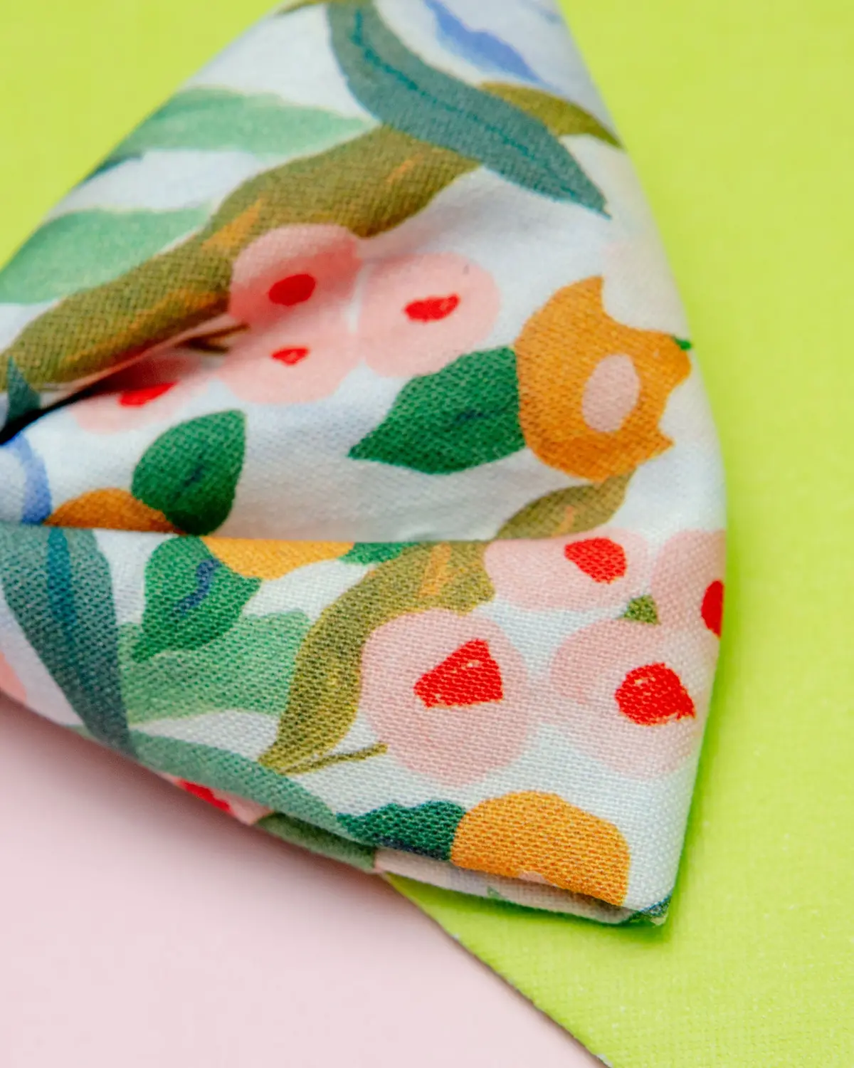 Gathered Floral Print Dog Bow Tie (Made In The Usa) > 2