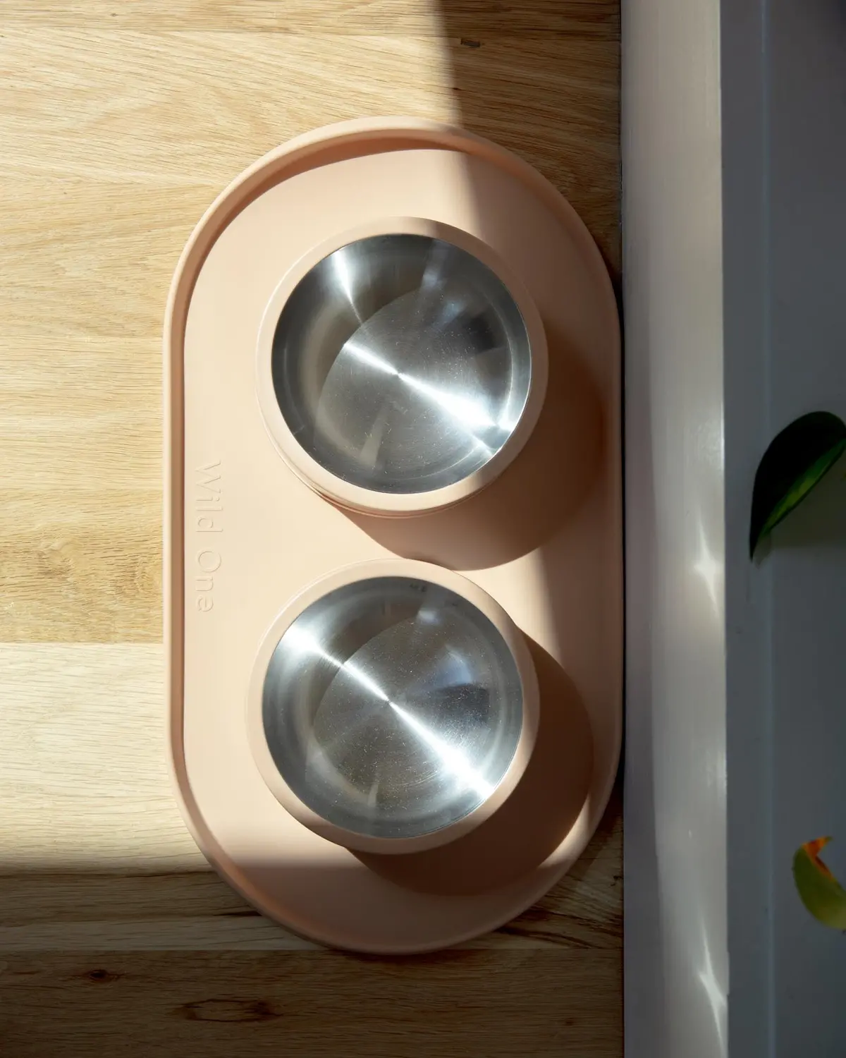 Curved Silicone Placement In Tan 1