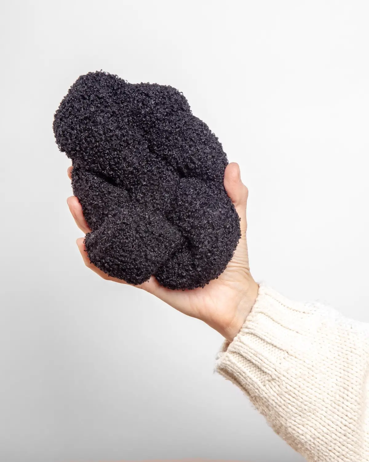 Boucle Infinity Snuffle Dog Toy 1