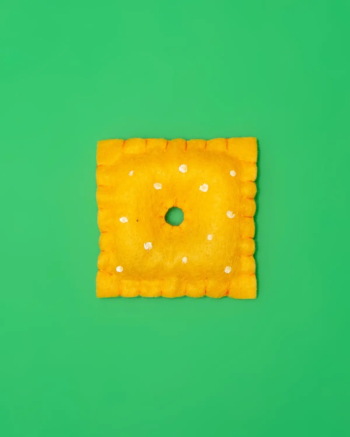 Cheeze Cracker Catnip Toy (Made In The Usa) 1