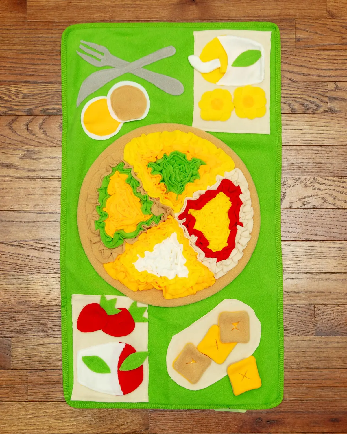 Pizza Party Dog Snuffle Mat 1