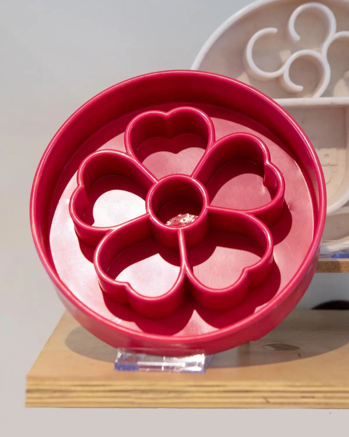 Pink Flower Slow Feeder For Dogs (Made In The Usa) 1