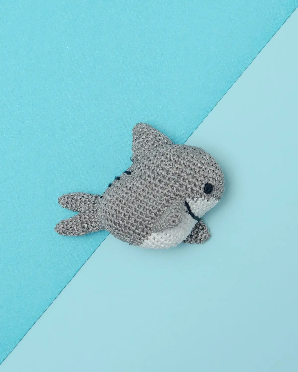 Shark Organic Knit Dog Toy 1