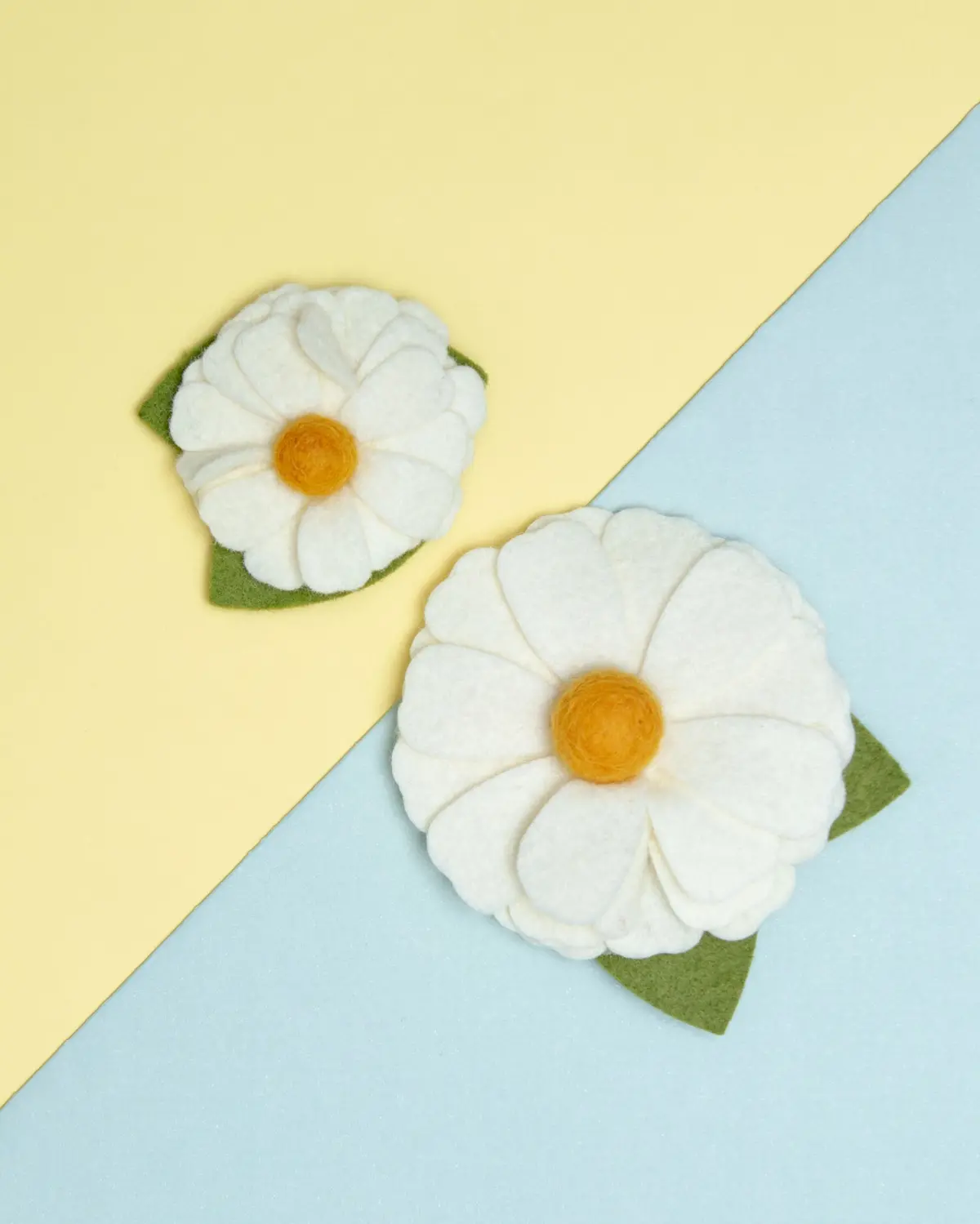 White Daisy Collar Flower (Made In The Usa) 1