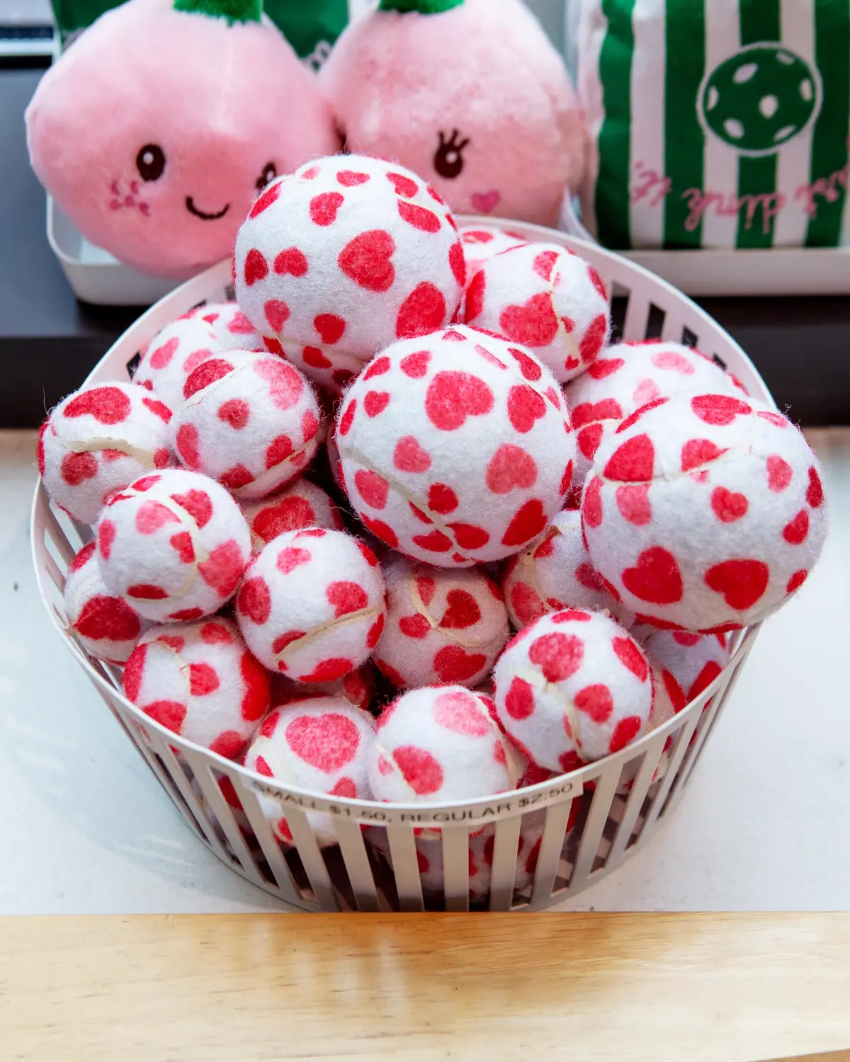 Love Hearts Tennis Ball Toys For Dogs 1