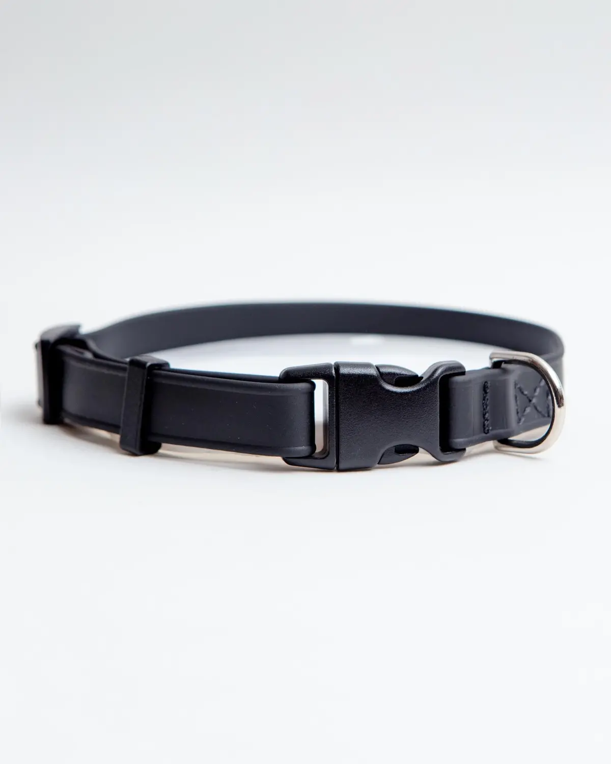 A Walk In The Park Dog Collar In Black (Made In The Usa) 1