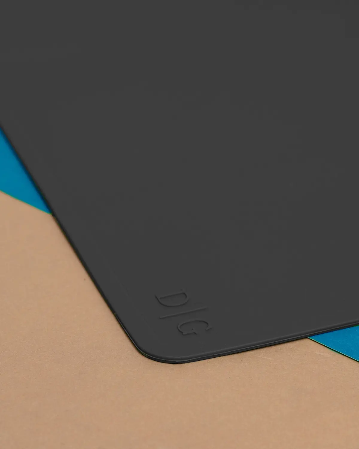 Silicone Feeding Mat In Night Black 2