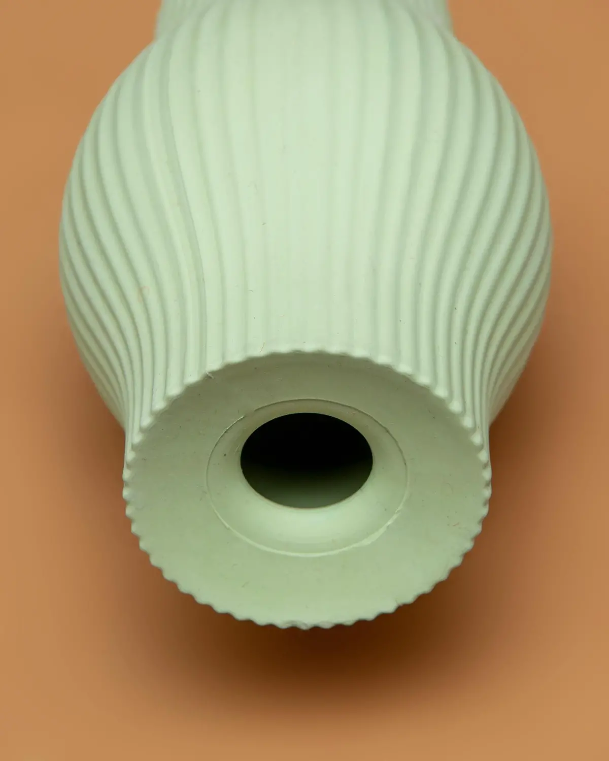 Earth Rated Rubber Treat Toy 2