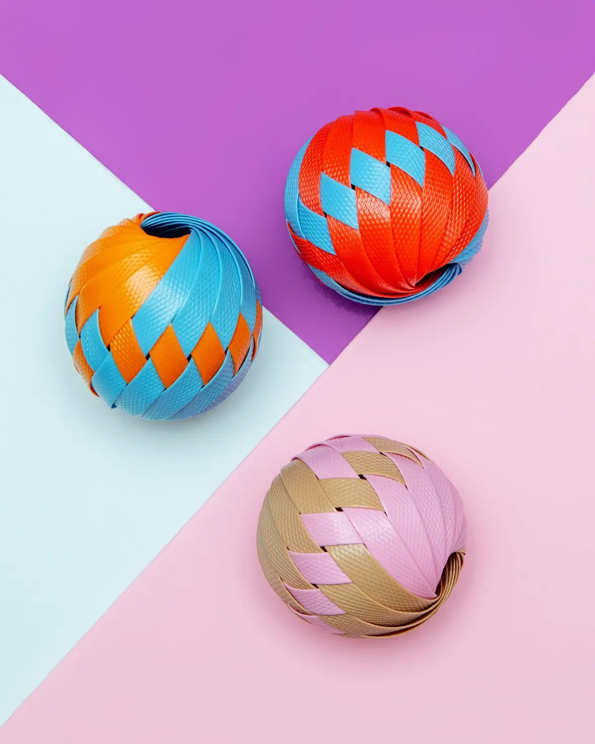 Roli Cat Treat Ball Toy 1