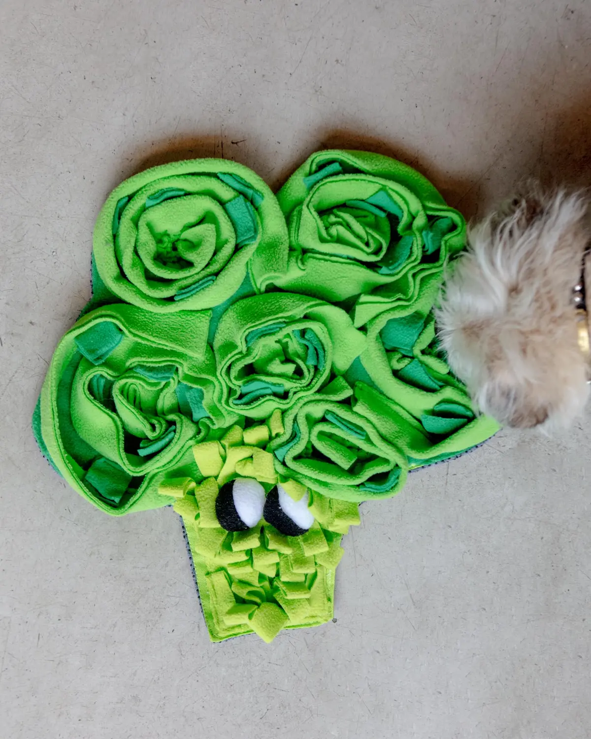 Broccoli Veggie Snuffle Mat Dog Toy (Final Sale) 1