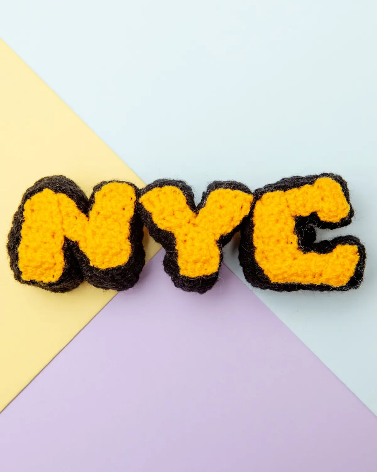 Nyc Hand-Knit Dog Squeaky Toy (Dog & Co. Exclusive) (Final Sale) 1