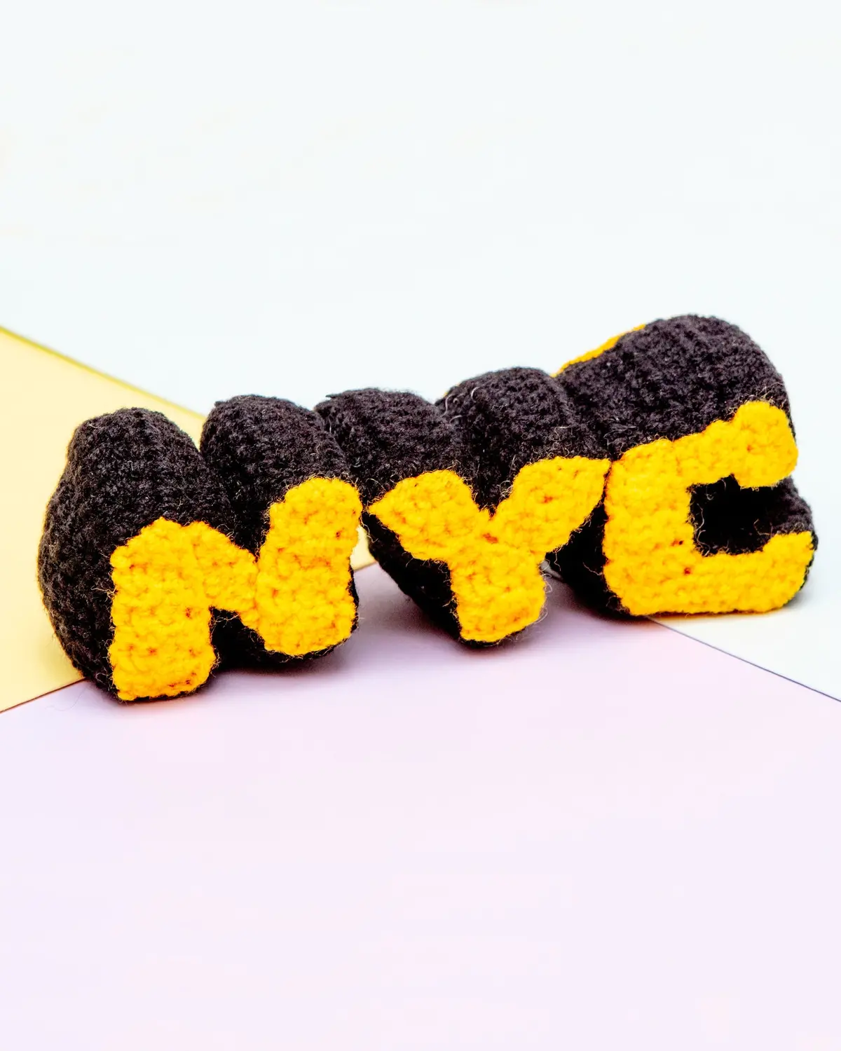 Nyc Hand-Knit Dog Squeaky Toy (Dog & Co. Exclusive) (Final Sale) 2