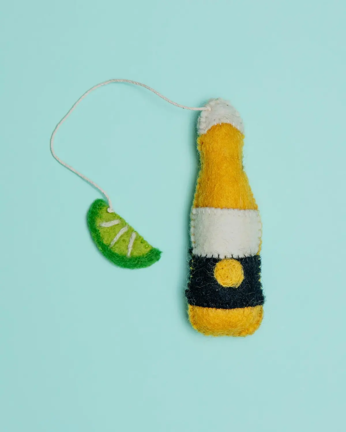 Wool Beer & Lime Cat Toy 1