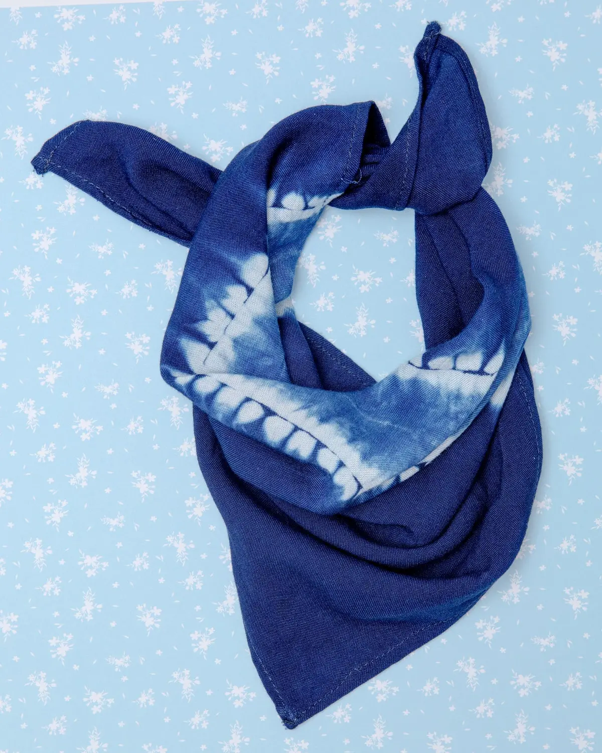 Alma De Añil Dog Bandana In Blue Tie-Dye (Final Sale) 1