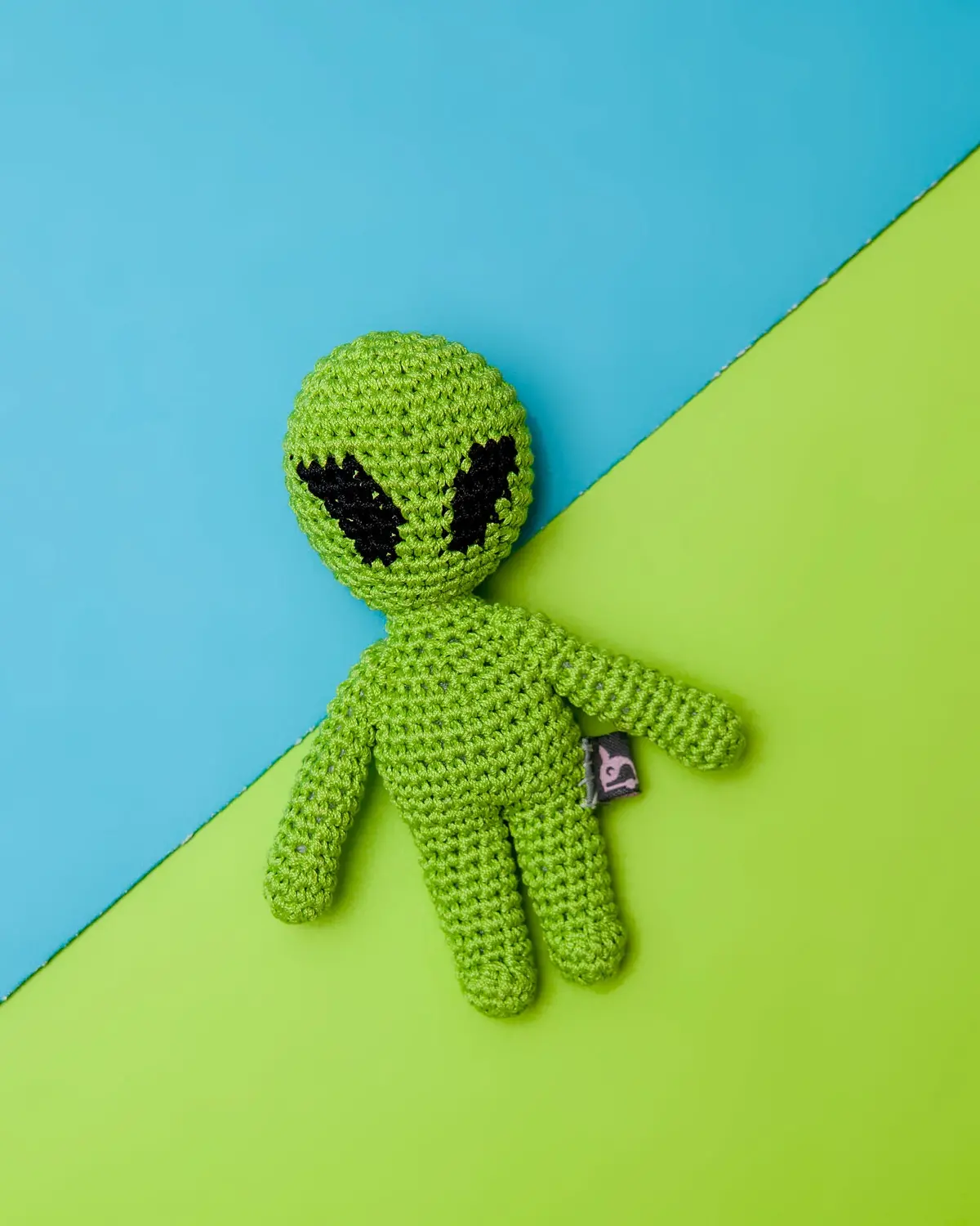 Alien Squeaky Knit Dog Toy 1