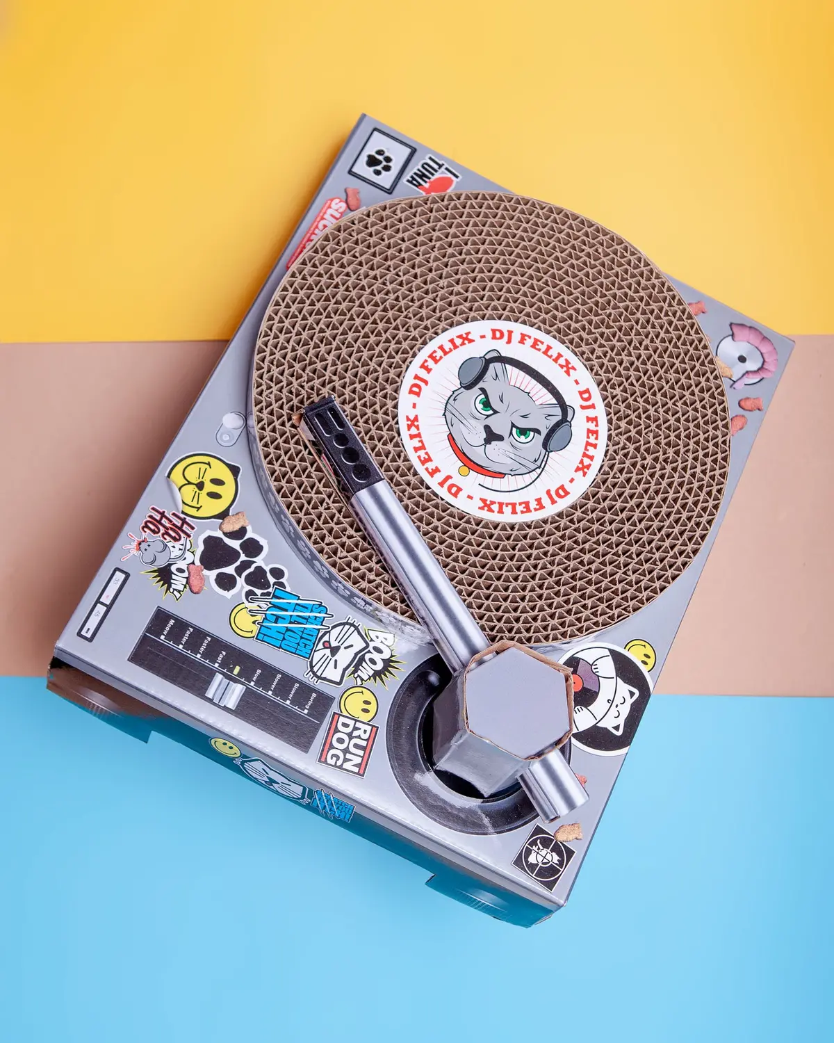 Dj Kitty Cat Scratching Mat 1