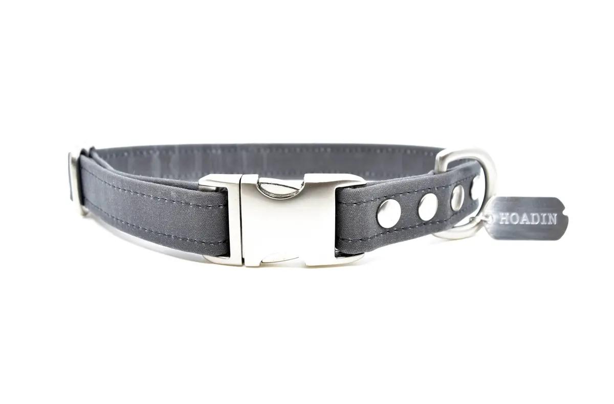 Waxed Canvas Collar In Charcoal (Final Sale) 1