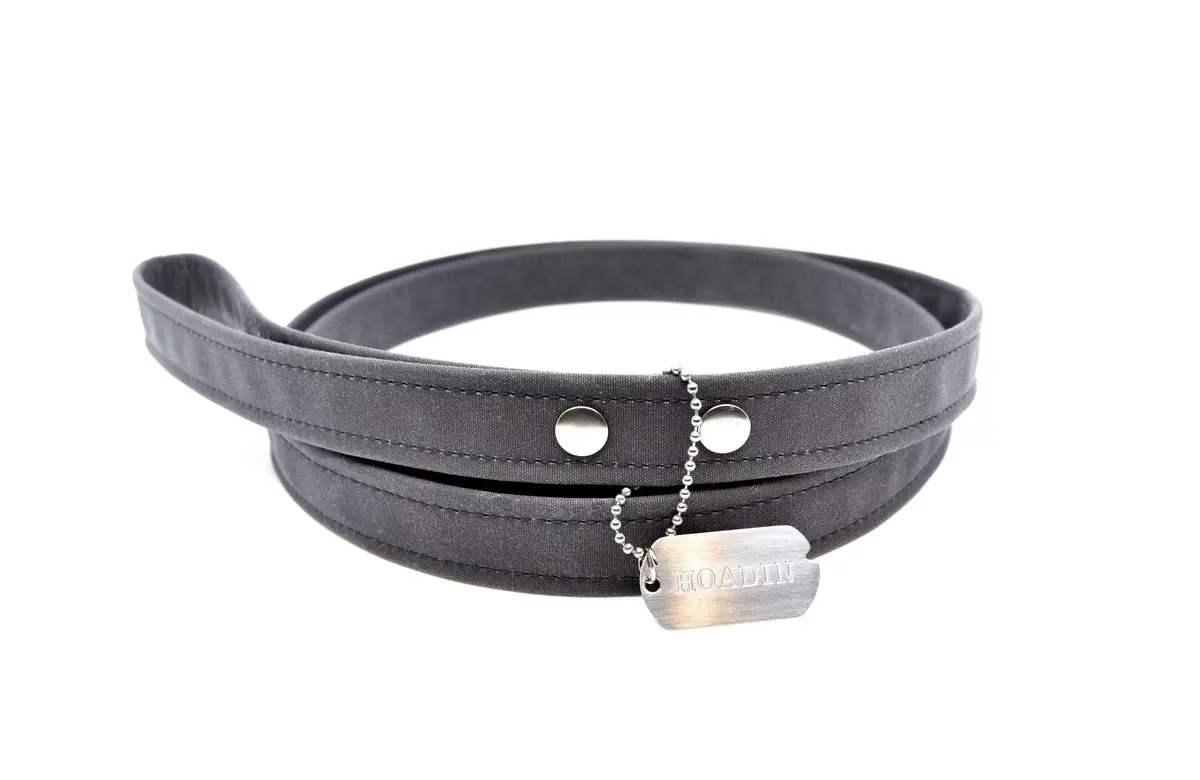 Waxed Canvas Leash In Charcoal (Final Sale) 1