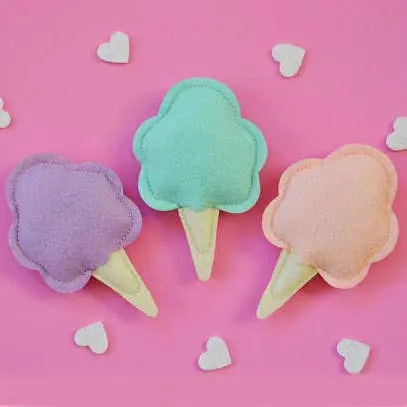 Housecat Club | Catnip Cotton Candy Cat Toy 1