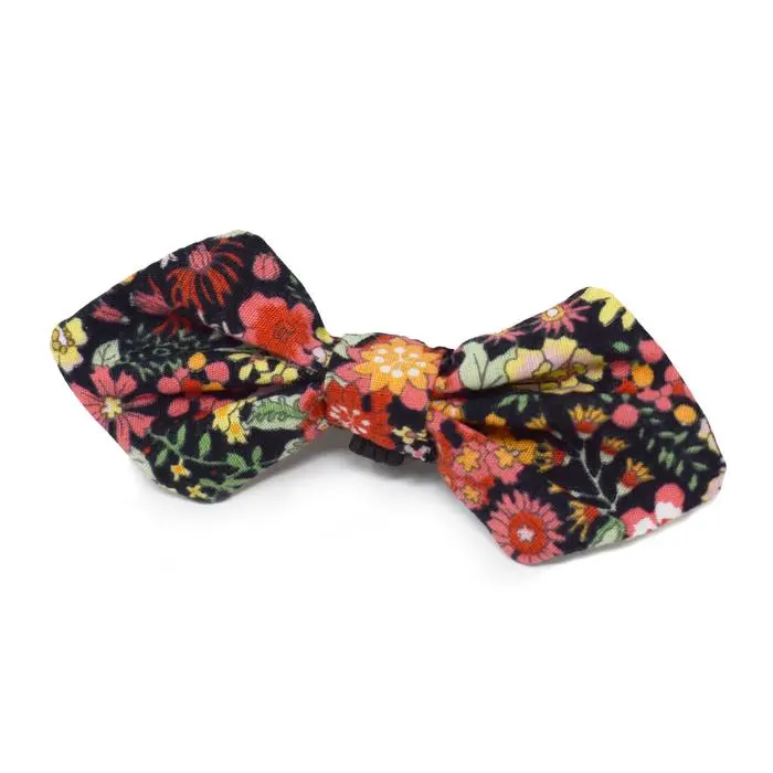 Modern Beast | Bow Tie In Black Floral 1