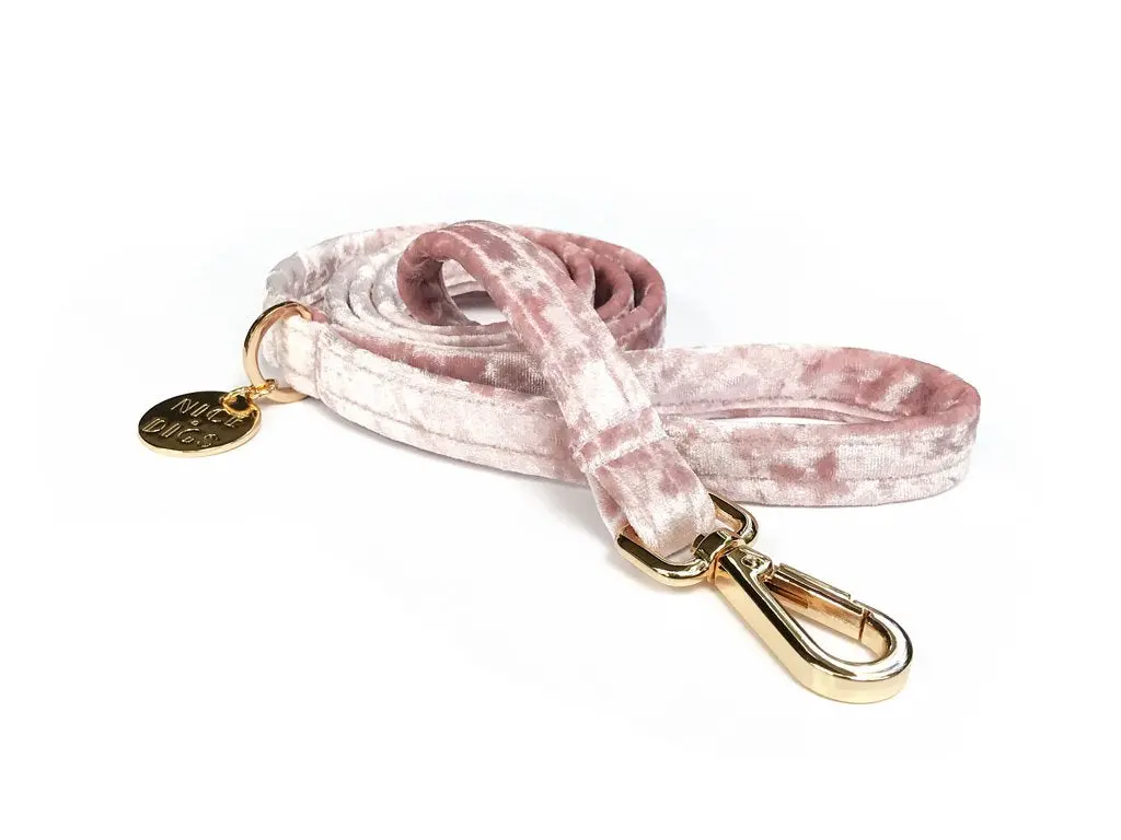 Nice Digs | Velvet Dog Leash In Rose 1