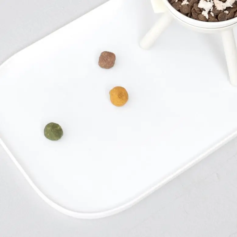 Oreo Silicone Feeding Mat In White 1