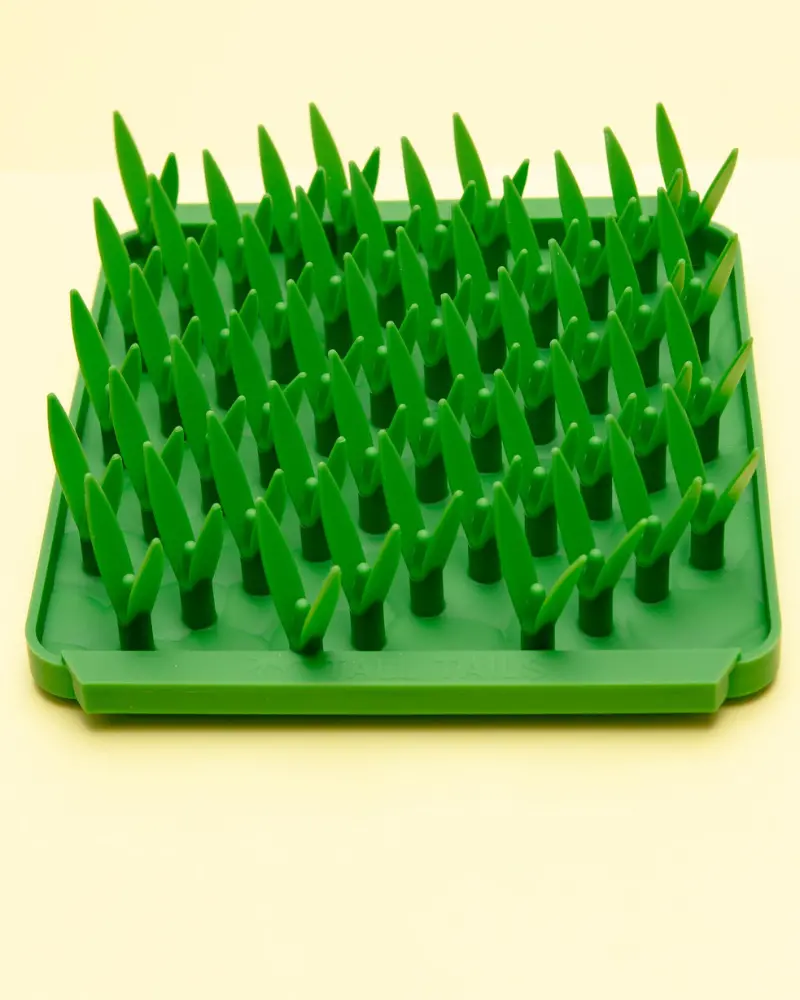 Grass Foraging Mat For Dogs 1