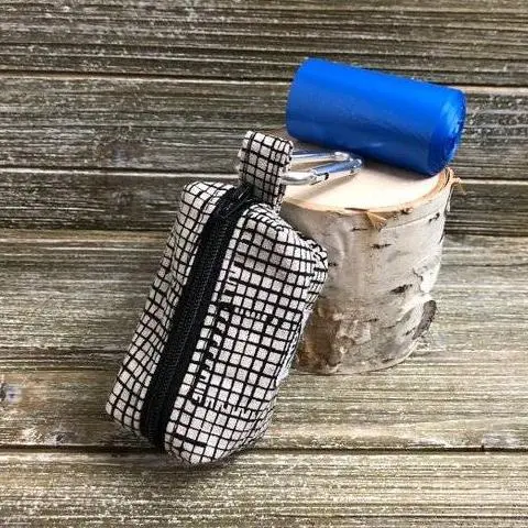 Rex & Bandon | Poop Bag Holder In Mini Grid 1