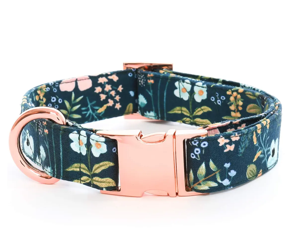 The Foggy Dog | Herb Garden Dog Collar 1