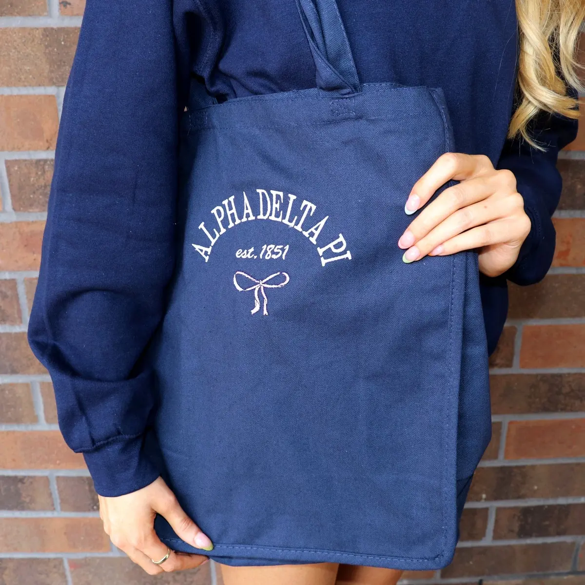 Alpha Delta Pi Classic Tote With Bow 1