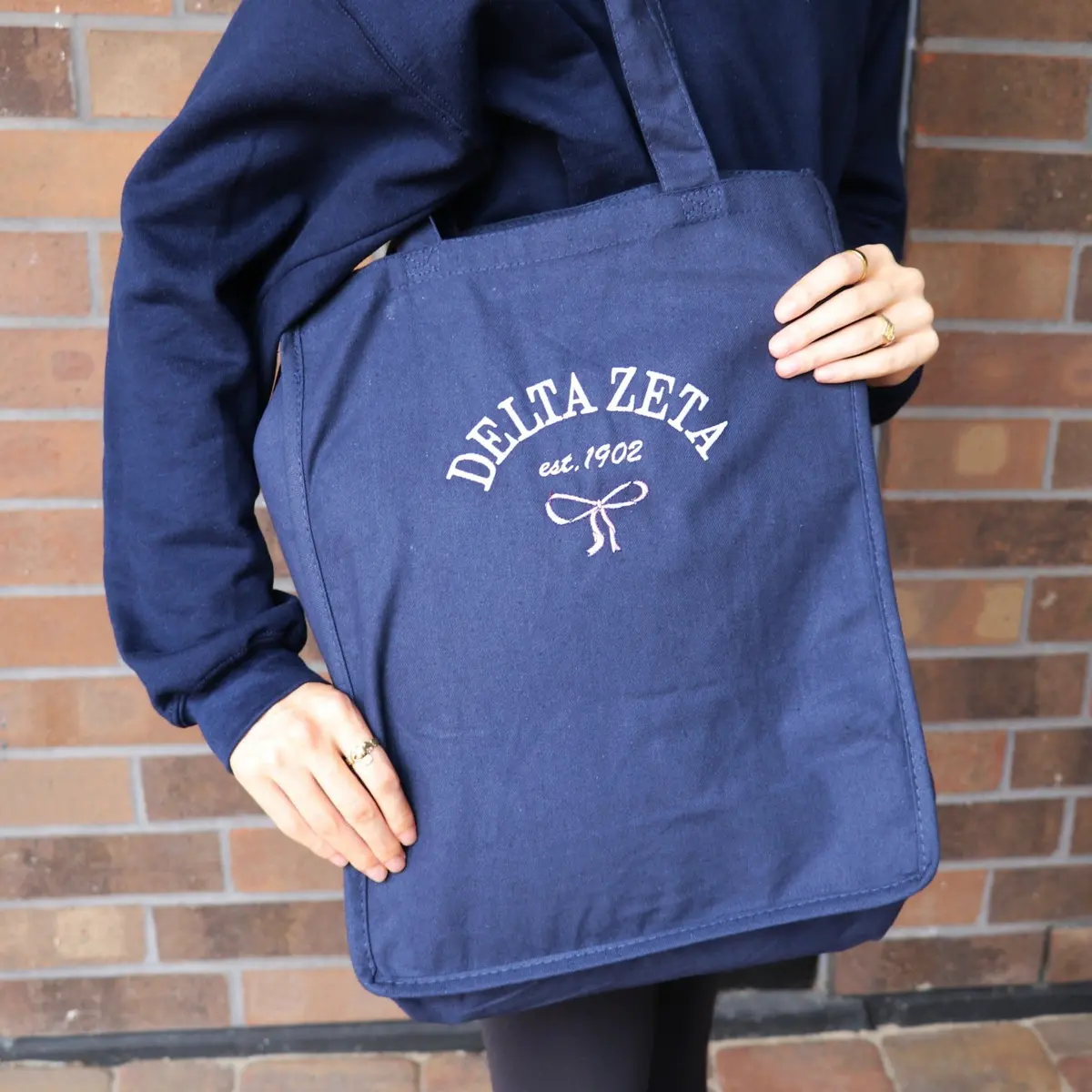 Delta Zeta Classic Tote With Bow 1