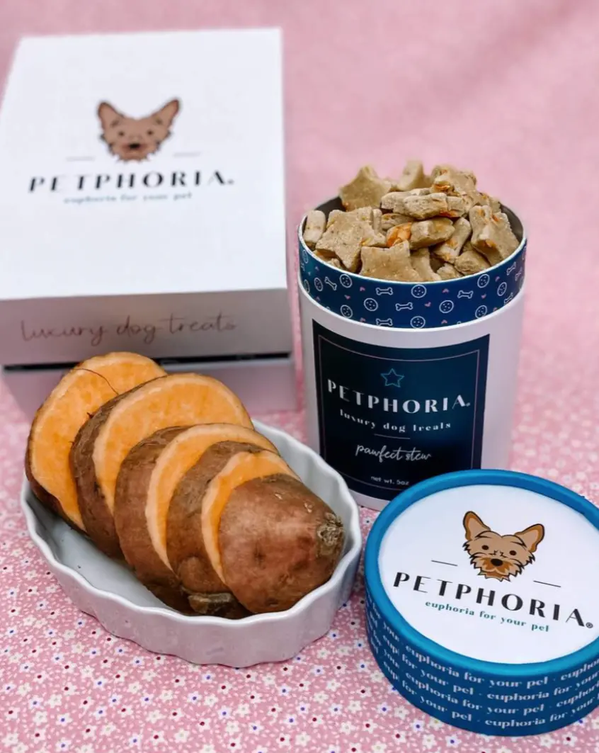 Pawfect Stew Bone Broth & Organic Sweet Potato Dog Treats (Final Sale) 1