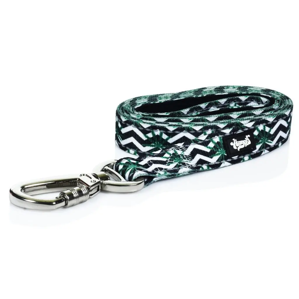Heady Pet | Chevron & Leaf Print Leash 1