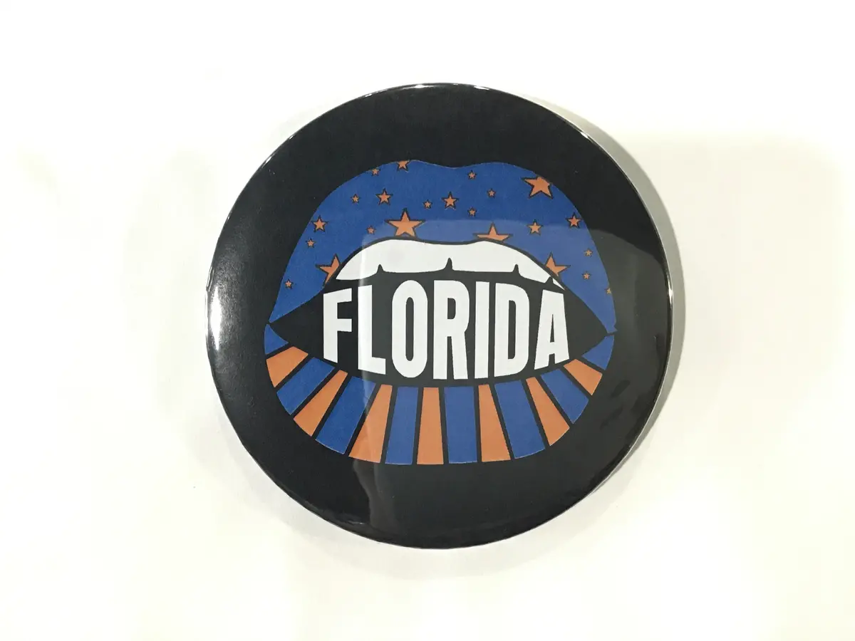 Florida Lip Printed Button 1